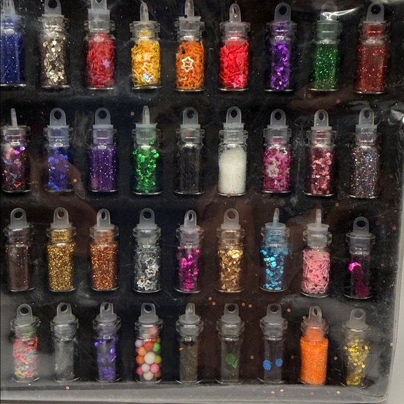 Multi-Color Nail Art Glitter Kit - Assorted Decorative Accents - Picture 3 of 4
